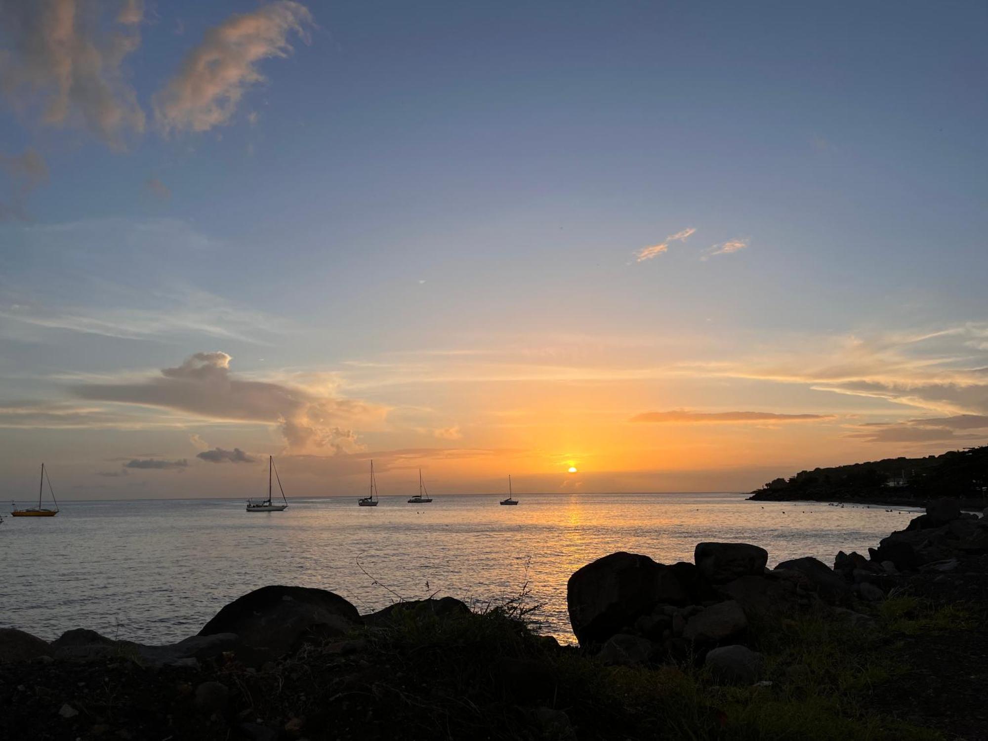 Tropical Golden, Vue Mer Et Plage A 5 Min A Pied Gourbeyre Esterno foto